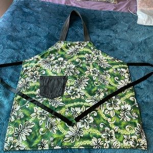 Hawaiian Floral Print Apron